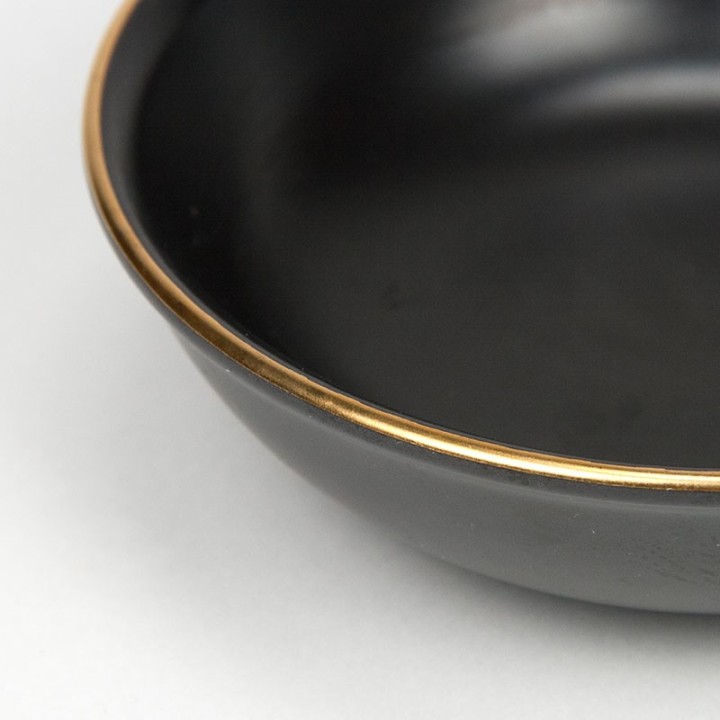 Peanut set vintage with gold edge