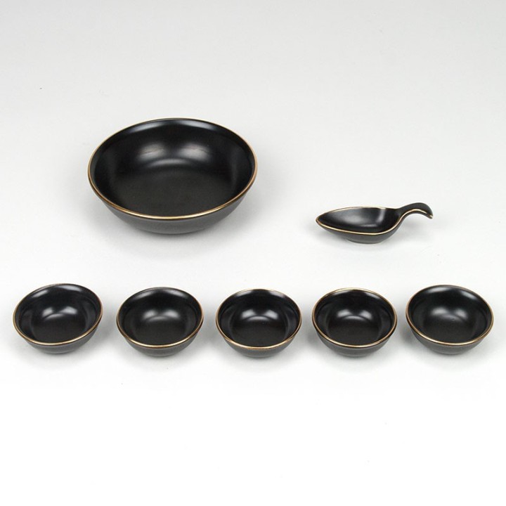 Peanut set vintage with gold edge