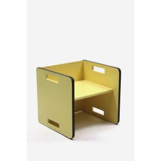 Child's chair in Rietveld/ ADO style - Retro Studio