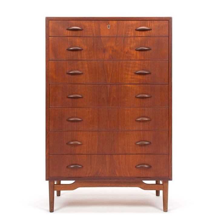 Fifties vintage Danish chest of drawers in teak