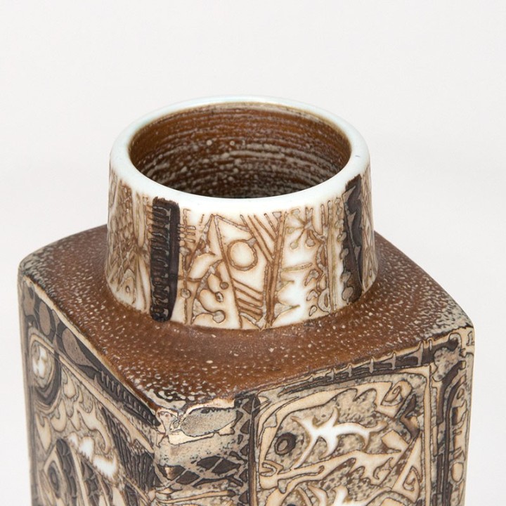 Royal Copenhagen Aluminia Baca vintage model 719/3475