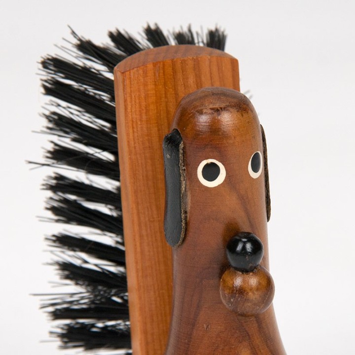 Danish vintage brush as a dog