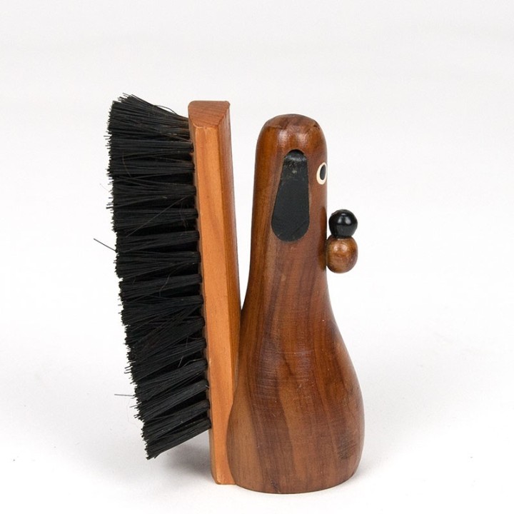 Danish vintage brush as a dog