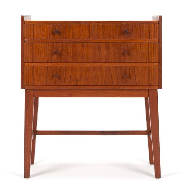 Mid-Century Deens vintage ladekastje in teakhout