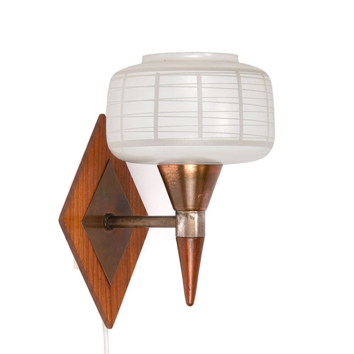 Fifties wall lamp with cut glass shade