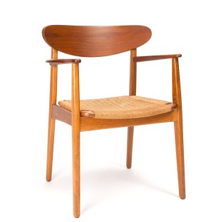 Deense vintage armstoel met papercord zitting in teak en eiken