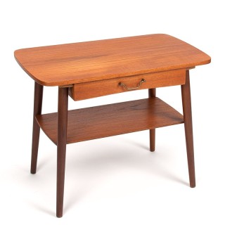 Bijzettafel/ klein kastje Deens vintage model in teak