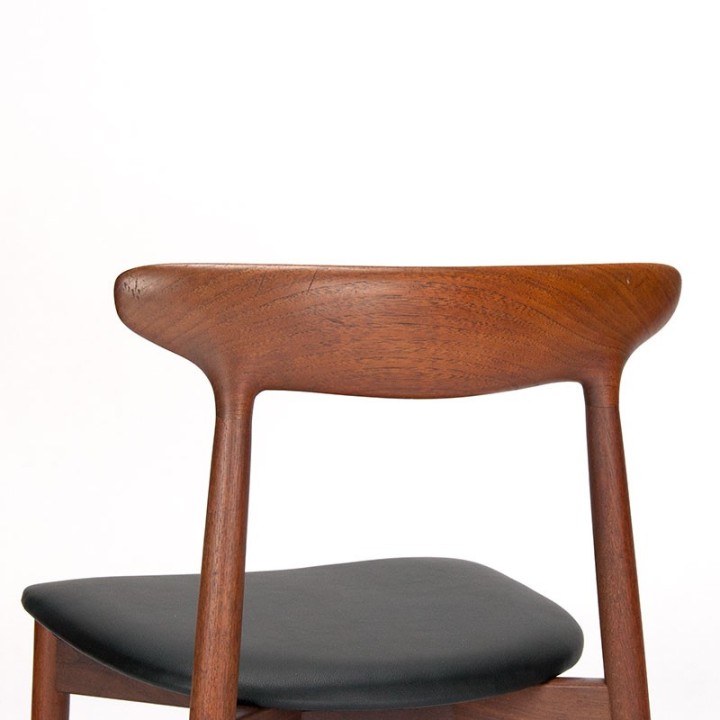 Model 59 Deense vintage eettafel stoel ontwerp Harry Østergaard