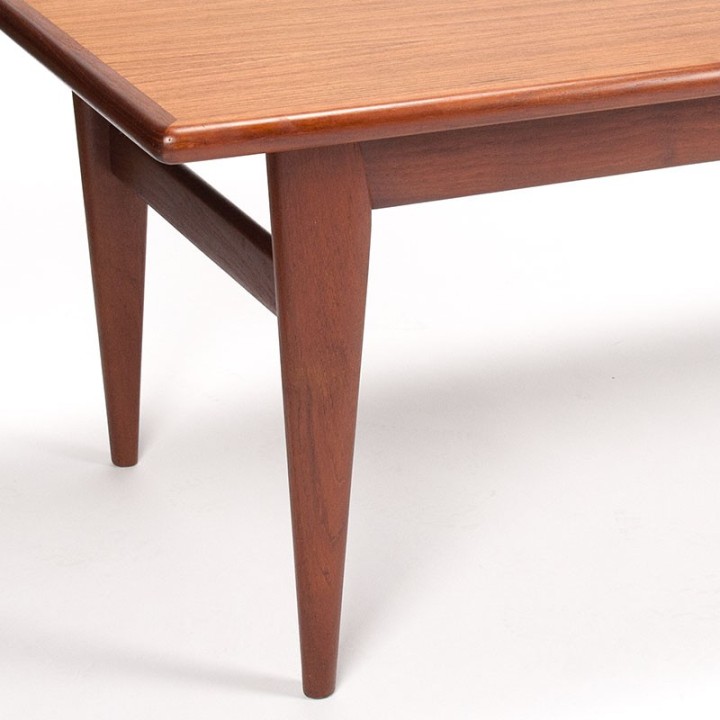 J.L. Møller Deense vintage salontafel in teak