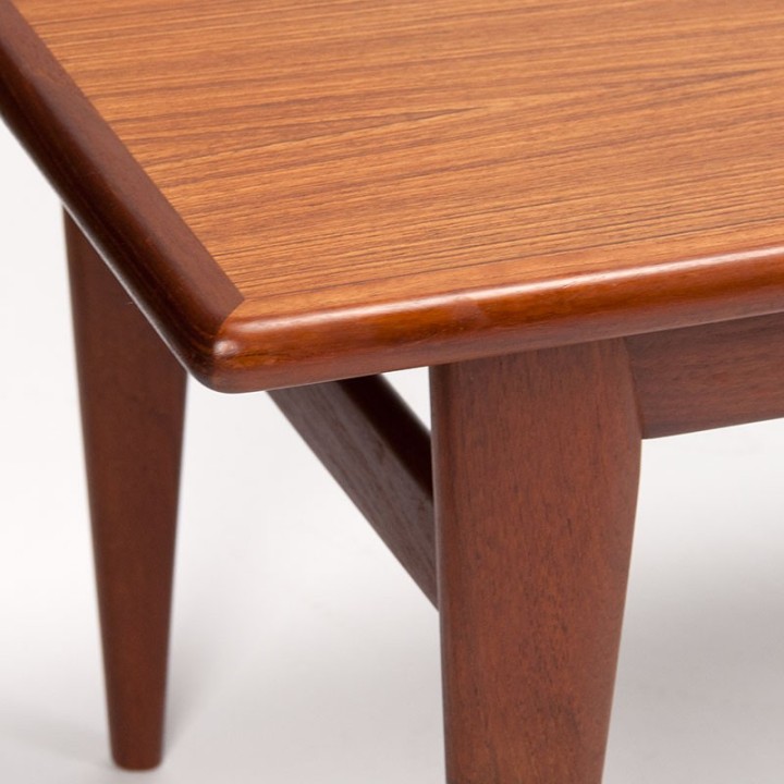 J.L. Møller Deense vintage salontafel in teak