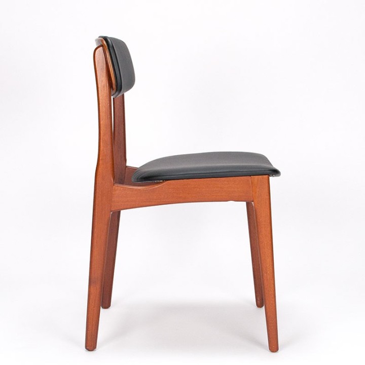 Teakhouten eettafel stoel Deense vintage model met kunstleren