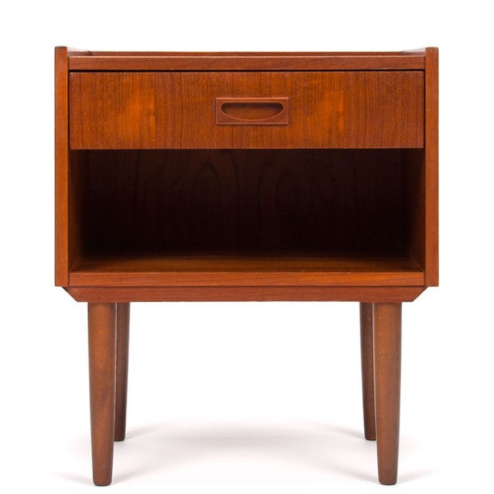 Small model vintage Mid-Century Danish small cabinet/