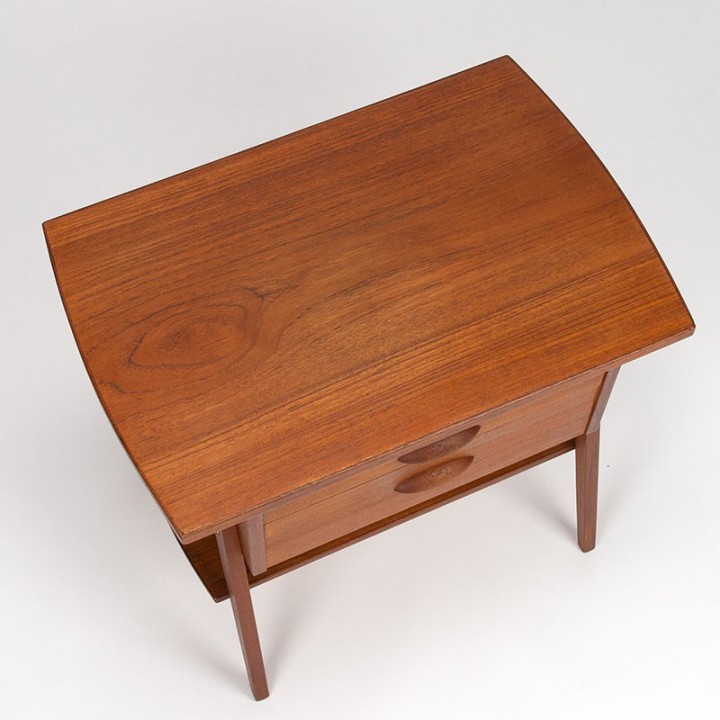 Klein model vintage Deens Mid-Century kastje