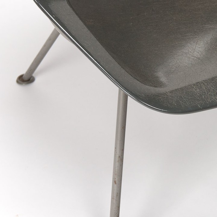 Vroeg vintage model 416 fauteuil ontwerp Wim Rietveld en Andre