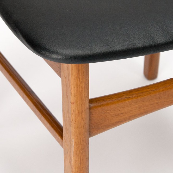 Deense Mid-Century vintage eettafel stoel met teakhout