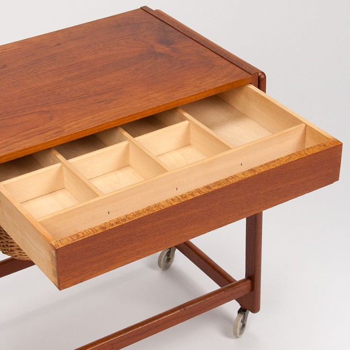 BR Gelsted vintage Deens naaigerei tafeltje in teak