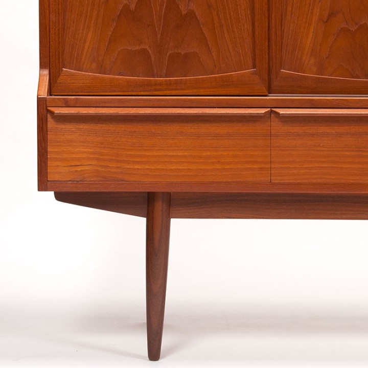 Henning Kjaernulf Danish Mid-Century design sideboard for Vejle