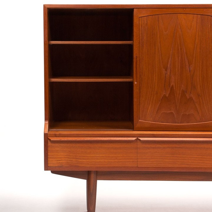 Henning Kjaernulf Deens Mid-Century design dressoir voor Vejle