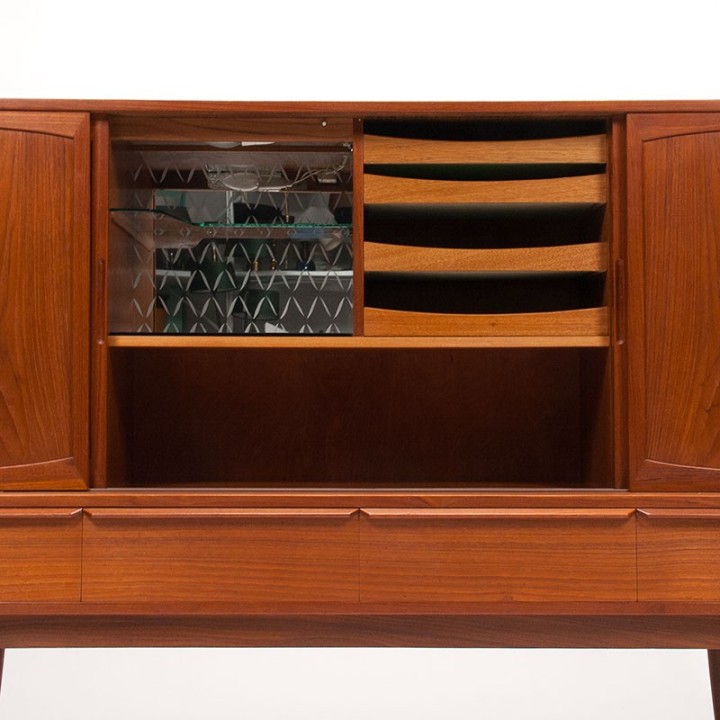 Henning Kjaernulf Deens Mid-Century design dressoir voor Vejle