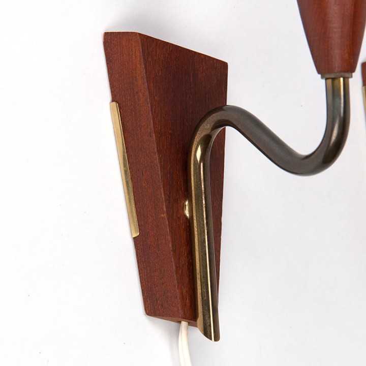 Deense set van 2 vintage wandlampjes in teak en messing