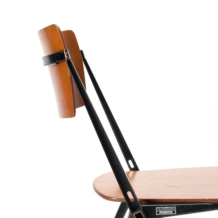 Pyramid chair vintage model design Wim Rietveld