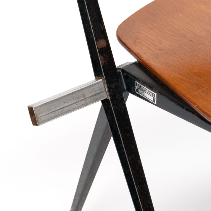 Pyramid chair vintage model design Wim Rietveld