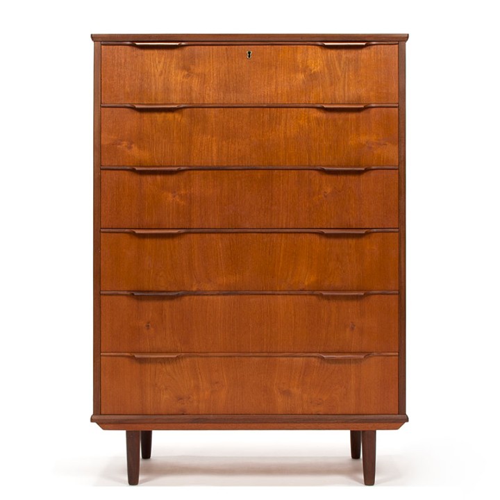 Ejsing Møbelfabrik Mid-Century Large Danish Chest of Drawers