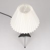 Deense vintage tafellamp op metalen 3 poot