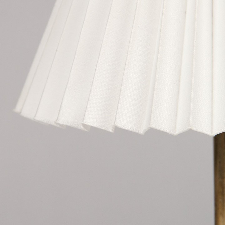 Danish vintage table lamp on metal 3 legs