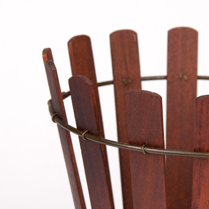 Mid-Century teakhouten Deense plantenbak op driepoot