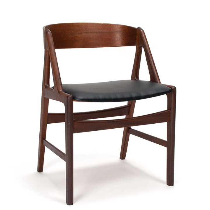 Deense Mid-Century vintage stoel ontwerpen Henning Kjaernulf