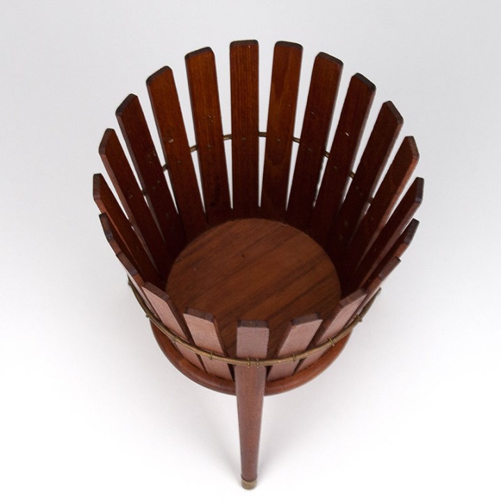 Mid-Century vintage teakhouten plantenbak op 3-poot