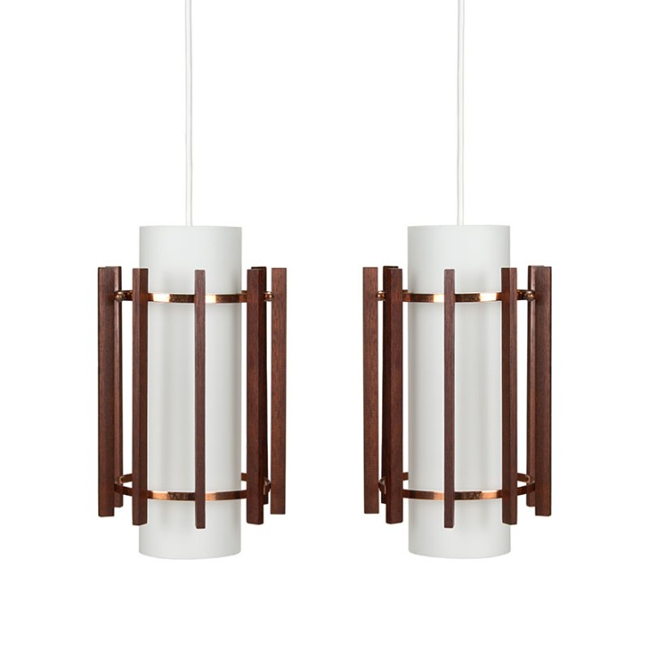 Set Deense Mid-Century hanglampen in glas en teak