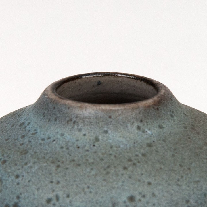 Miniature vase by Ravelli in grey/blue hue