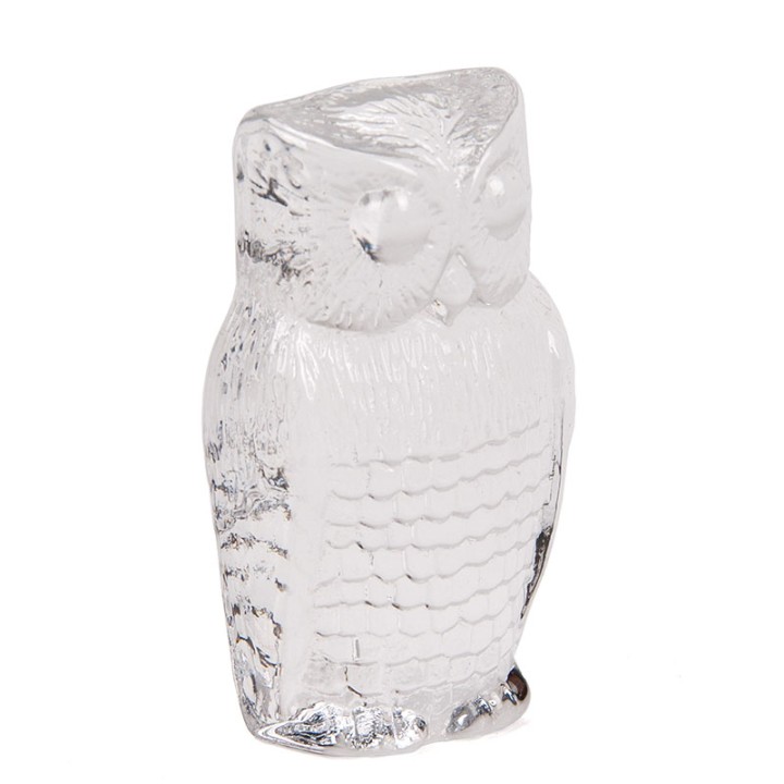 Vintage paperweight in the shape of an owl