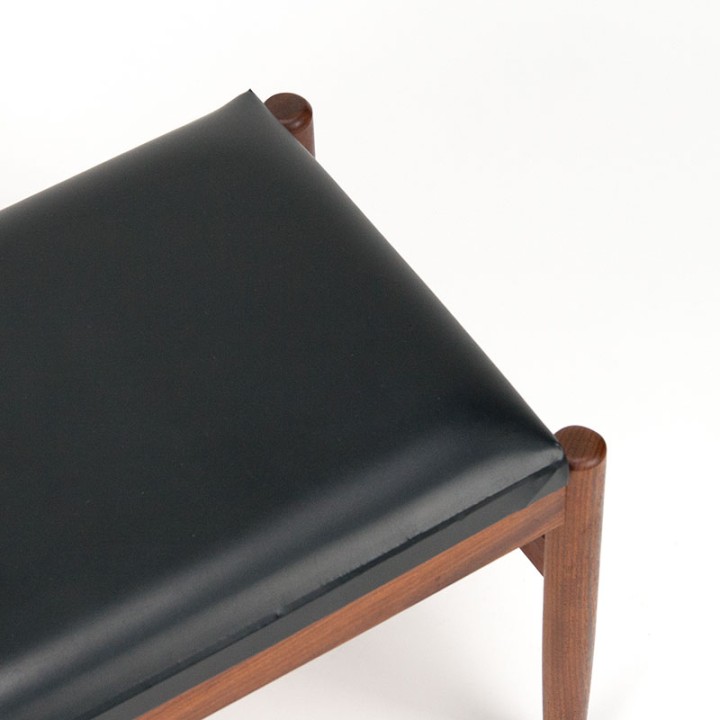 Hocker/ poef vintage jaren 60 model Deens design