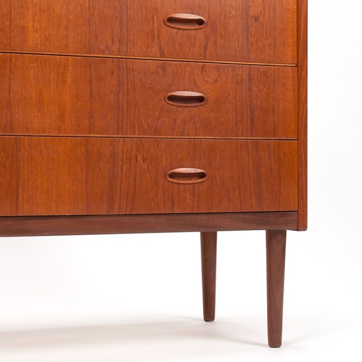 Mid-Century Danish teak chest of drawers with 4 drawers