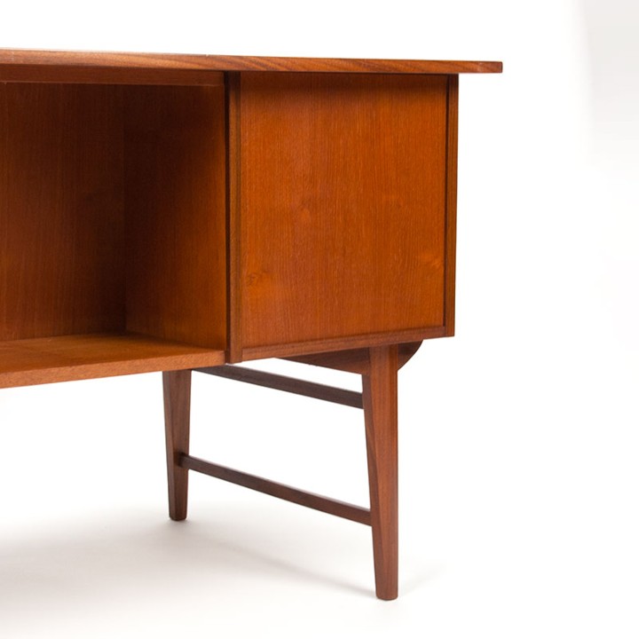 Mid-Century Deens bureau vintage model in teakhout