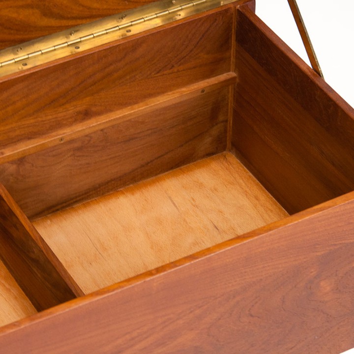 Storage furniture/side table vintage Danish design in teak