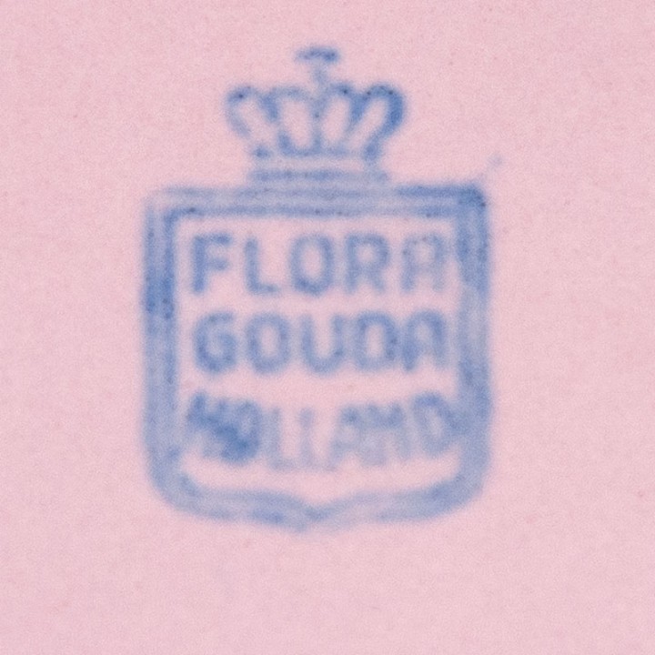 Set van 6 Flora Gouda plateel vintage gebaksbordjes