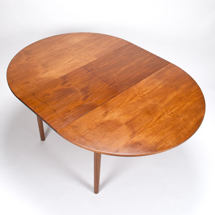 McIntosh Mid-Century Vintage Round Extendable Dining Table