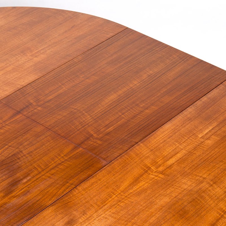 McIntosh Mid-Century Vintage Round Extendable Dining Table