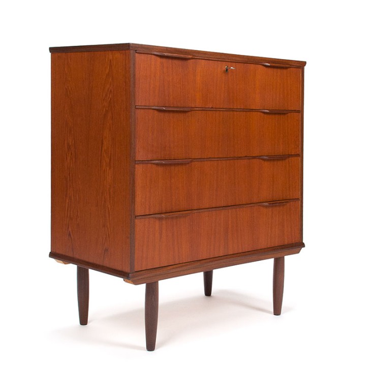 Commode/ ladekast uit de Ejsing Møbelfabrik Deens Mid-Century
