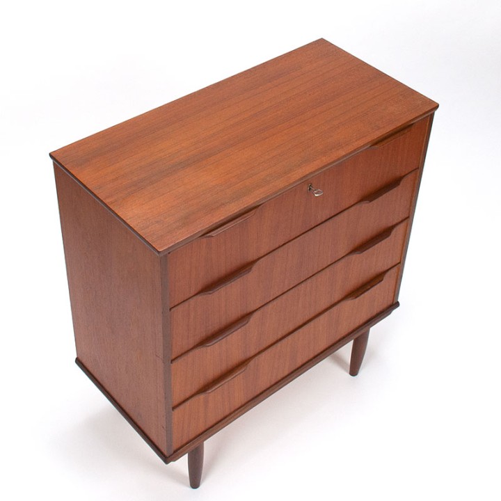 Commode/ ladekast uit de Ejsing Møbelfabrik Deens Mid-Century