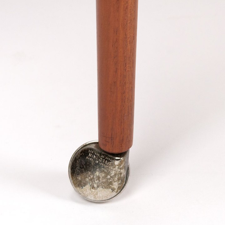 Mid-Century teak vintage naaigerei tafeltje op wieltjes