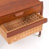 Mid-Century teak vintage naaigerei tafeltje op wieltjes