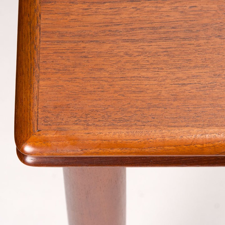 Danish Mid-Century extendable vintage dining table in teak wood