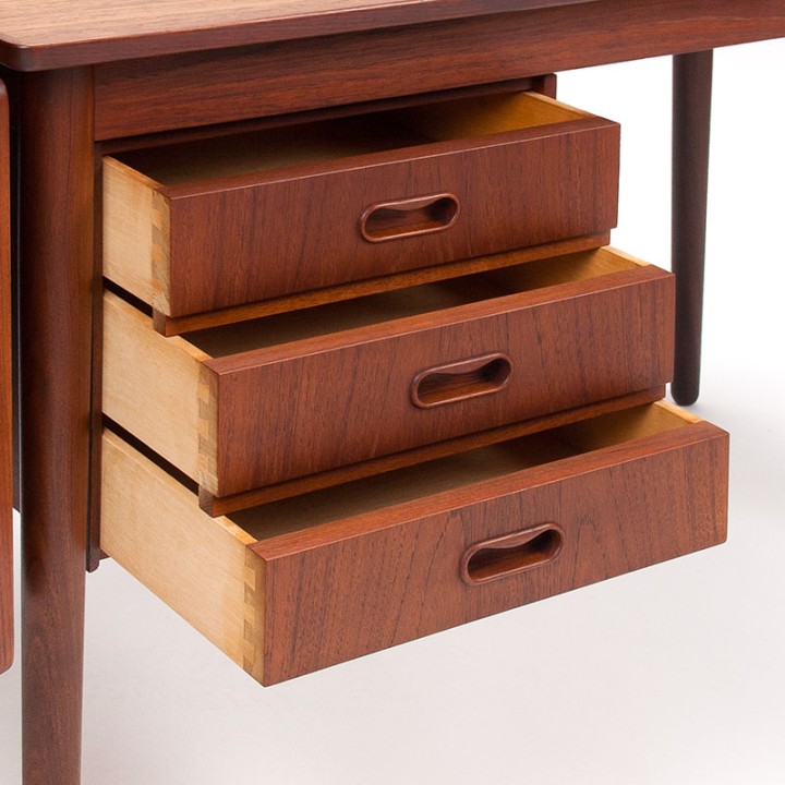 Teak Mid-Century vintage desk Vamo Sønderborg