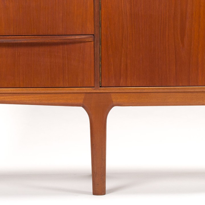 Dunfermline vintage Mid-Century McIntosh dressoir
