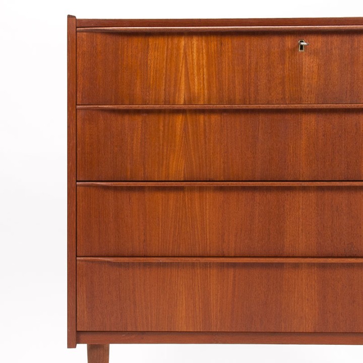 Ladekast/ commode in teak Mid-Century vintage Deens design